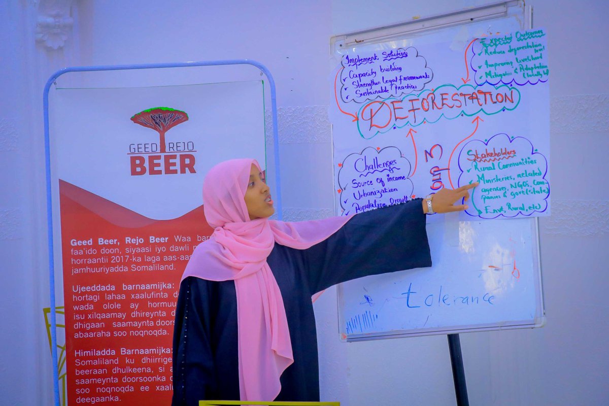 Oxfam Somali tweet media