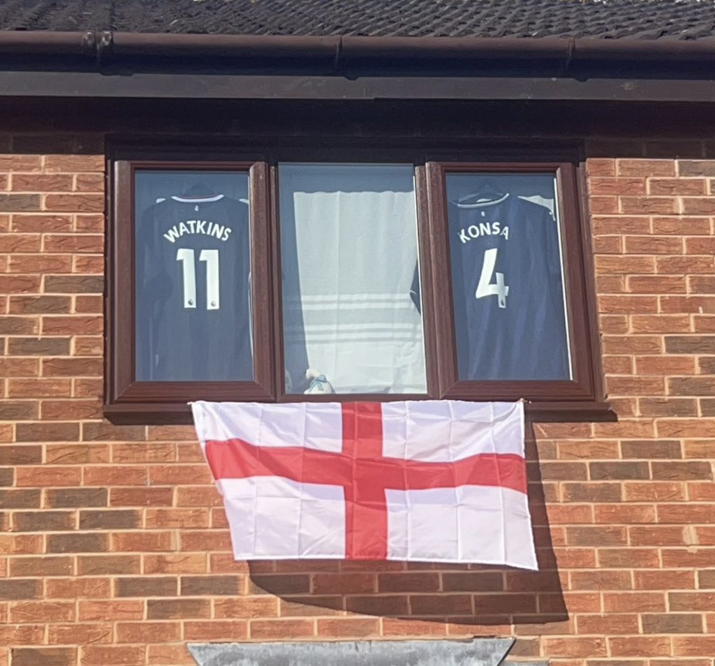 clairej0nes's tweet photo. Had to be done, UTV https://t.co/LuGdrBG48A