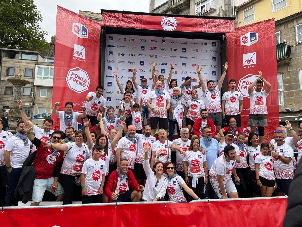 🙌 Increíble ambiente entre la #FamiliaAXA en Vigo este fin de semana para la gran cita con la #PonleFreno

💙💙💙