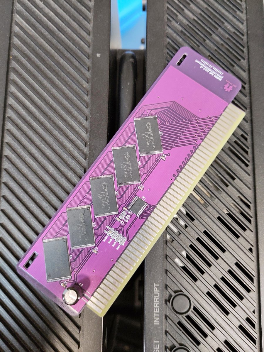 chainq's tweet image. Since the @berlin_creators Retro Computer Meeting yesterday, the X68000 has 12MB of RAM, thanks to a GALSPanic v2 memory expansion! Built by @GrahamTinkers. Also thanks to @DotMatrixSpook for the PCB and Stan2k for the Open Hardware GALSPanic v2. github.com/stas2k/galspan… #x68000