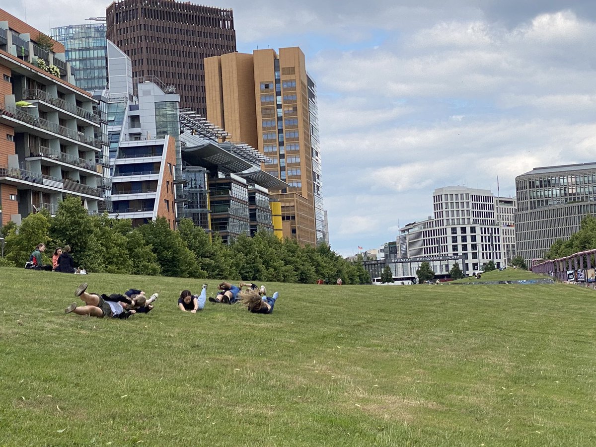 NLCS Languages tweet media