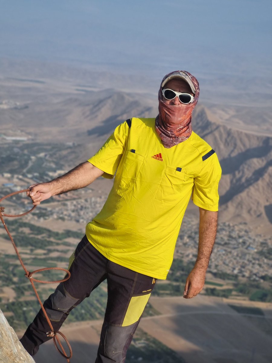 kohnaavard's tweet image. تراپی چرا ؟
تا وقتی که کوه هست