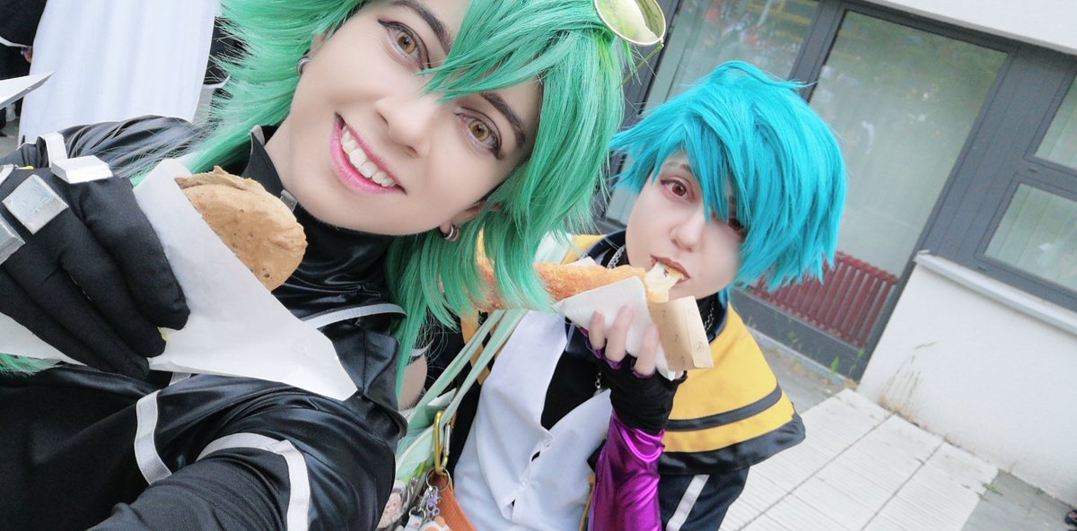 The love of my life had to make a new account!!! <a href="/XeruchanCosplay/">✨️Xeruchan✨️セルちゃん☆</a> is the new account from Phel!!! 💚💙