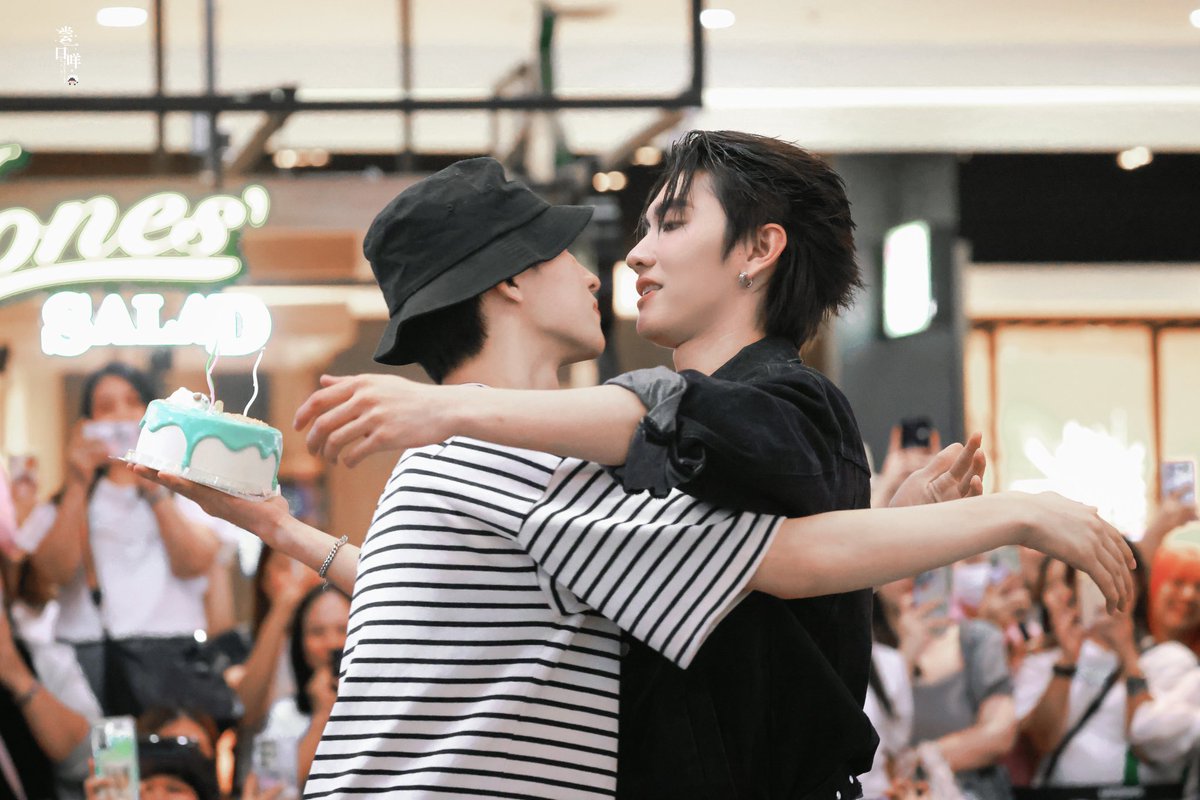 best wishes to you🍰
#BossCKM25thBDParty
#BoNoh #BossNoeul