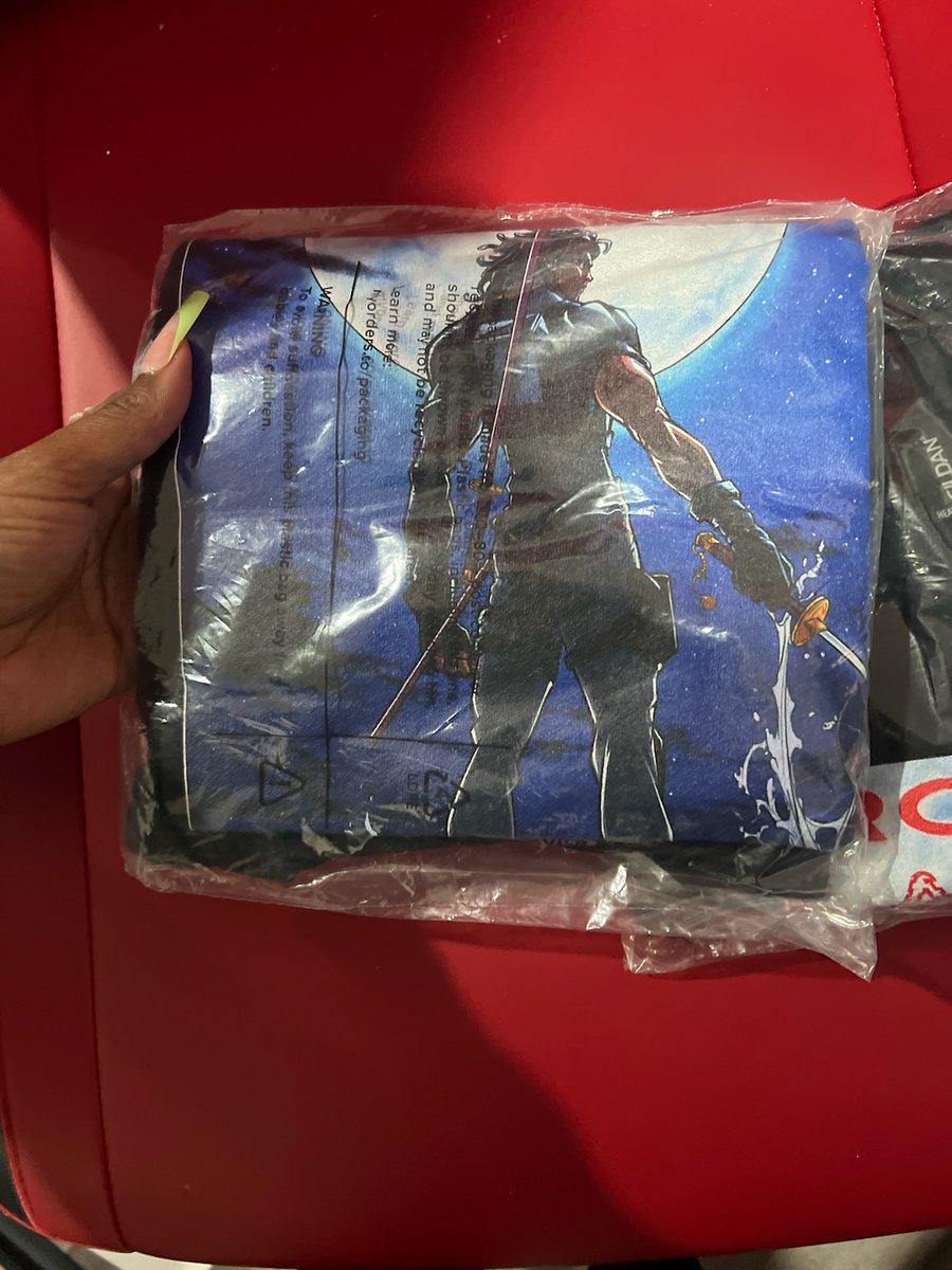 SDotComics's tweet photo. Some new shirts came in https://t.co/CgZ8cUGb5N