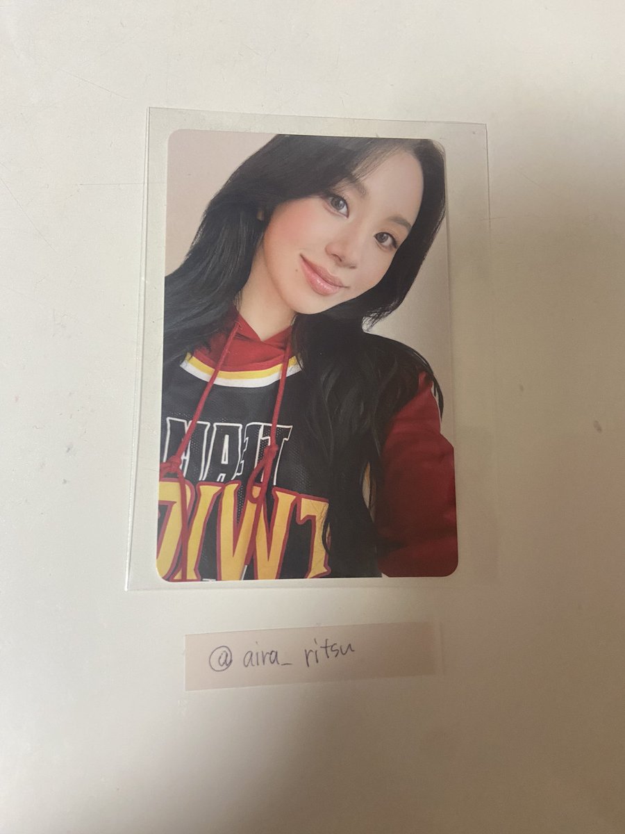 aira_ritsu's tweet photo. @1
TWICE RTB グッズ 交換 1万円特典カード
交換できる方探しています
郵送も可能ですが、味スタ21日参戦するので手渡しも交換可能です🌟

譲 チェヨン
求 ツウィ https://t.co/SD8mtZtzis