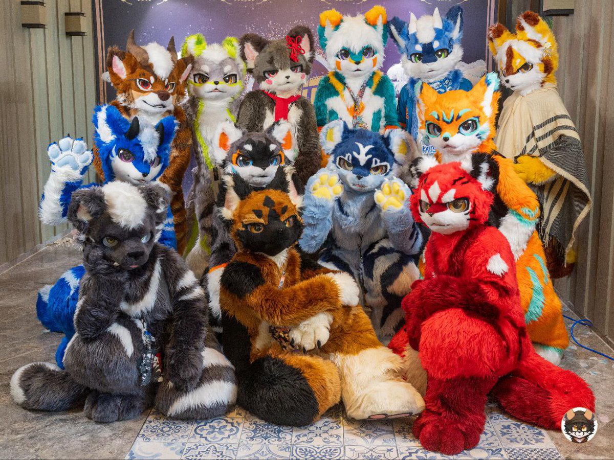 Thank you all for participating the family group photo!  
Love you guys always!

In #FurMIT2024
