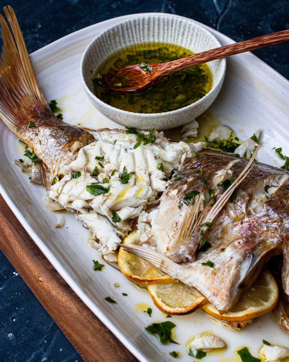 visitcyprus's tweet photo. 🌞🍽️ Get ready to feast on the freshest seafood straight from the Med. 🐟 Dive into the flavours of the island and enjoy the ultimate seaside feast.🍋🌅🍴 #VisitCyprus #CyprusSummer
📷 IG myfamilysfooddiary https://t.co/WMq5S5QG87