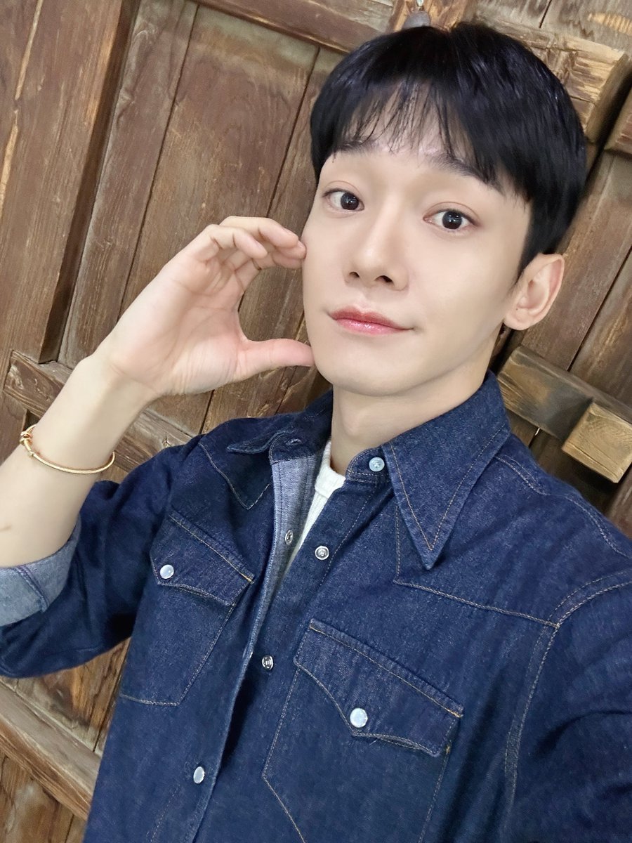 CHEN_INB100's tweet photo. #JDaily

🏠 2024.07.14
 이즈위 북경 팬사인회
 
#첸 #CHEN #DOOR #빈집 #Empty https://t.co/qgu0Ilqu8g
