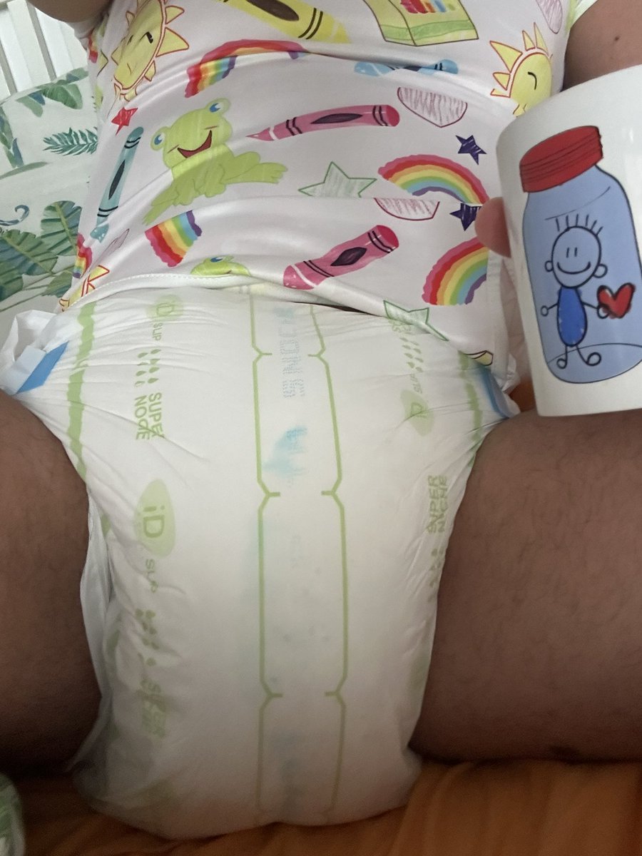 diapergalicia's tweet photo. First coffee on morning βοΈ Happy Sunday all β€οΈ #abdlroutine #abdl #diaperlover #diapergay #diaperboy #diaperguy #idslip #idslipsuper #idslipsupernoche #onesies https://t.co/EElBJ9e8sB