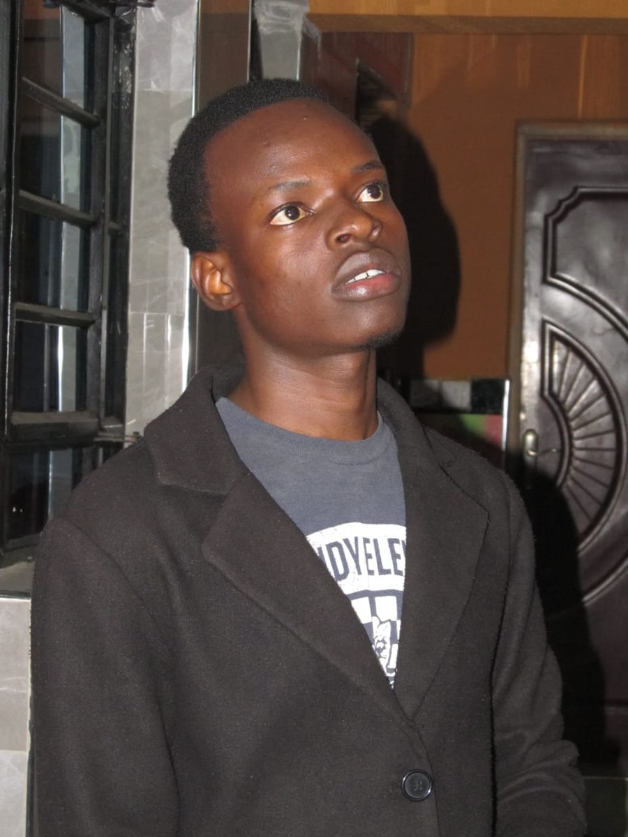 mukuru_cjc's tweet photo. John mutua  a 17 year old was arrested on Friday  at around 8 pm on his way home from his brother's king's dreadlocks Barber shop at king of Judah. He was taken to kware police station later transferred to Embakasi police station. 1/2 https://t.co/Y5x9gpRNMp