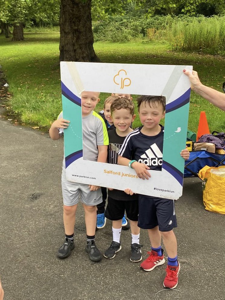 LeanneLMB's tweet photo. Ultra marathon certificate for Theo this morning (feat. Mum’s medals!) with the rest of the Parkrun crew - Alexander, Jake and Theo🥇 @juniorparkrunUK @Broadoak_Year2  #broadoakHFF24 https://t.co/l63CbKRSWo