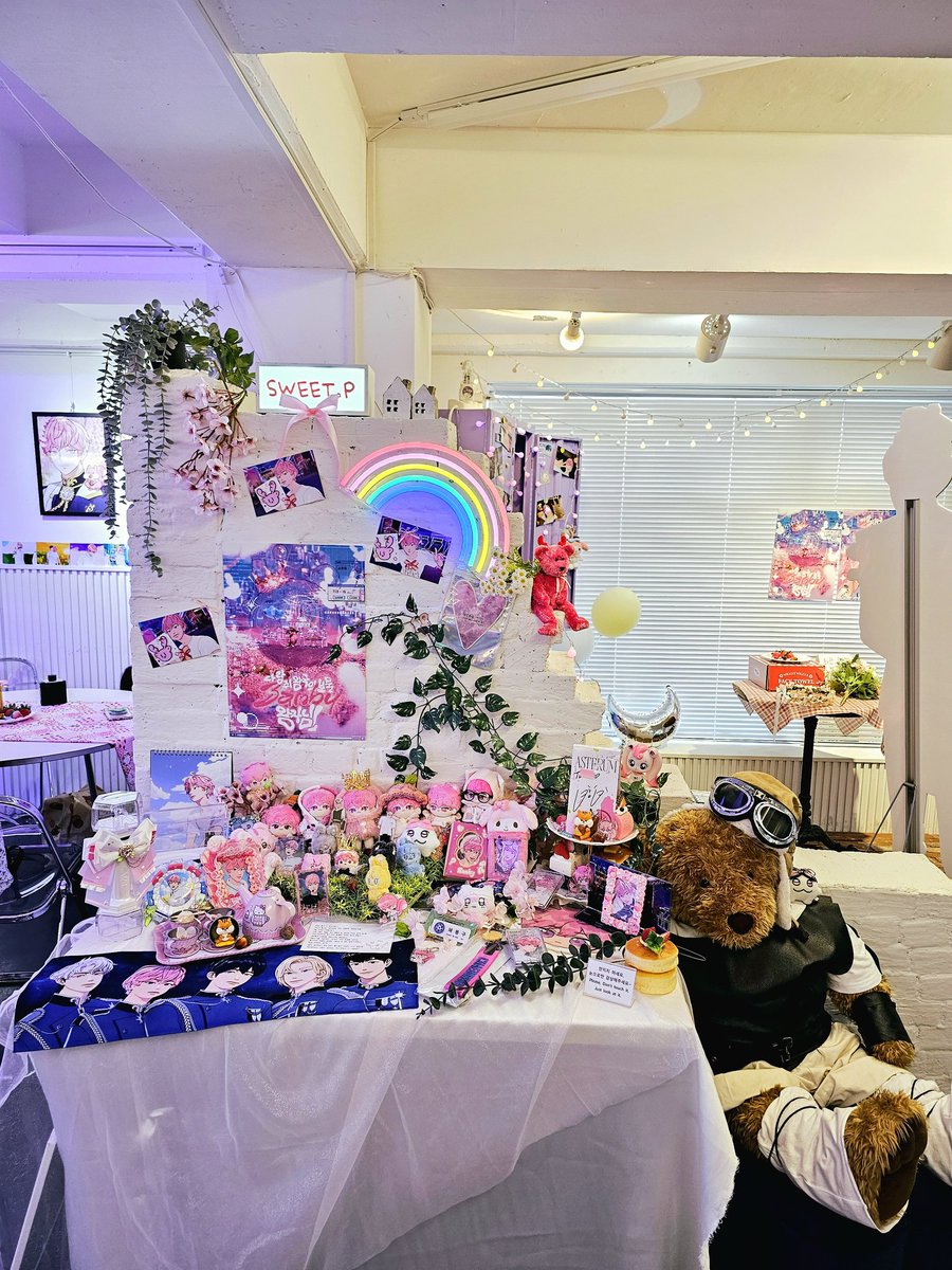 cafe_sweet_p's tweet photo. 지금 카페 스윗피는 
핑크핑크 사랑스러움으로 가득한 
다람쥐 왕국🩷 다왕밤🩷

24.07.13 - 24.07.15

#Prince_Bamby_HBD
#밤비왕자님_탄신일_경하드리옵니다
#PLAVE #BAMBY #플레이브 #밤비 https://t.co/xl4N6yKtZj