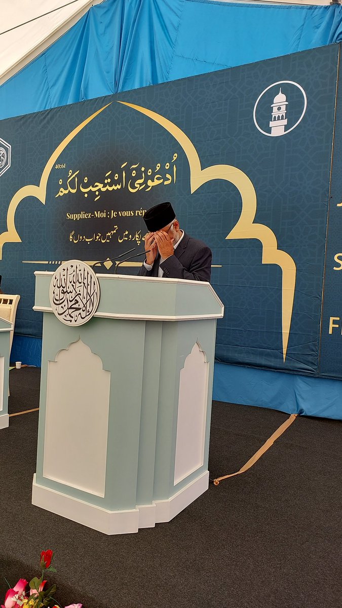 jalsasalanafr's tweet photo. #jsfr24
dernier jour, Session de clôture.
Remarques finales & Prière silencieuse, M. Fahim Ahmad Niaz, Amir Jama’at Ahmadiyya de France
Présence 1151.
3300 vues sur YouTube https://t.co/YO8WSdehoa