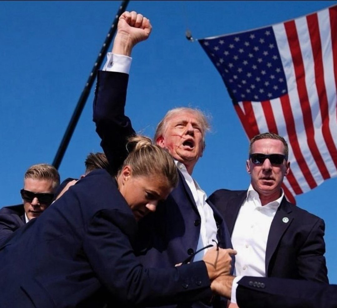 #Trump suikastı ve alınan ilk görseller bizleri yıllar öncesine götürdü... 
- İlk konuşmasında aday Trump : Tanrının verdiği canı ondan başkası alamaz. 

Etkileri ne olur bilinmez ama 2.trump dönemi hayırlı olsun şimdiden 

Elon Musk'a dikkat edin abimizin başına bişey gelebilir.