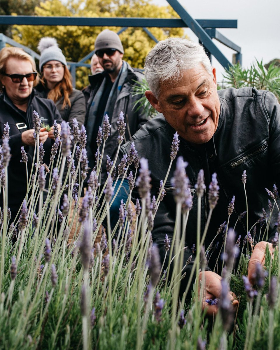 WestAustralia's tweet photo. Nestled beside #AustraliasSouthWest’s beautiful Blackwood River, #Nannup’s charm & rural lifestyle is the perfect wintry getaway. Be inspired, delighted & surprised as we celebrate the iconic Nannup Flowers and Garden Festival 💐 9-18 Aug #WAtheDreamState https://t.co/mFG0DwxPZO https://t.co/XVH6BV7cdN
