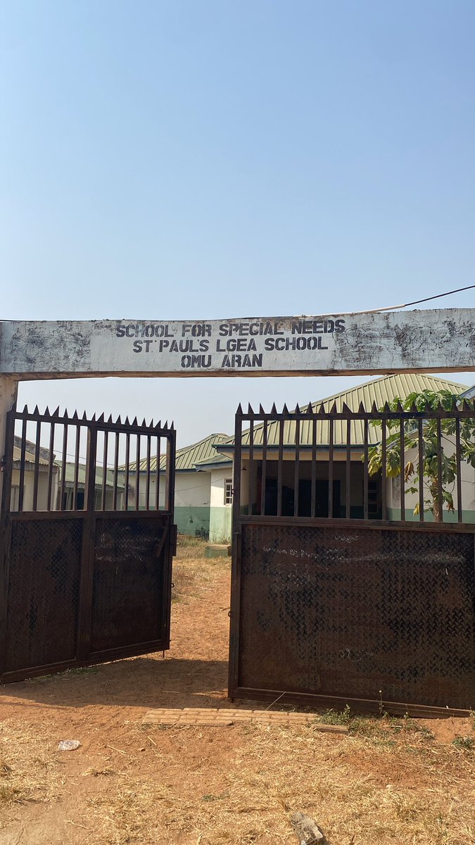 LOA_FoundationN's tweet photo. Project: Distribution of writing aids to public schools across Kwara state. 

School for special needs Omu Aran,
Irepodun Local Government Area
Kwara state https://t.co/0yymHdJAUw
