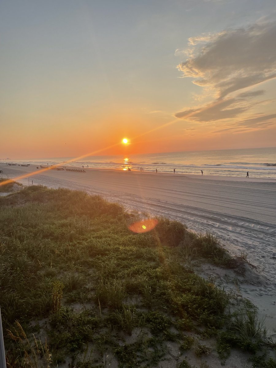 Thecrum52's tweet photo. Good morning Garden City.  How are you today?  I am fine. https://t.co/hvrbwzRtPo
