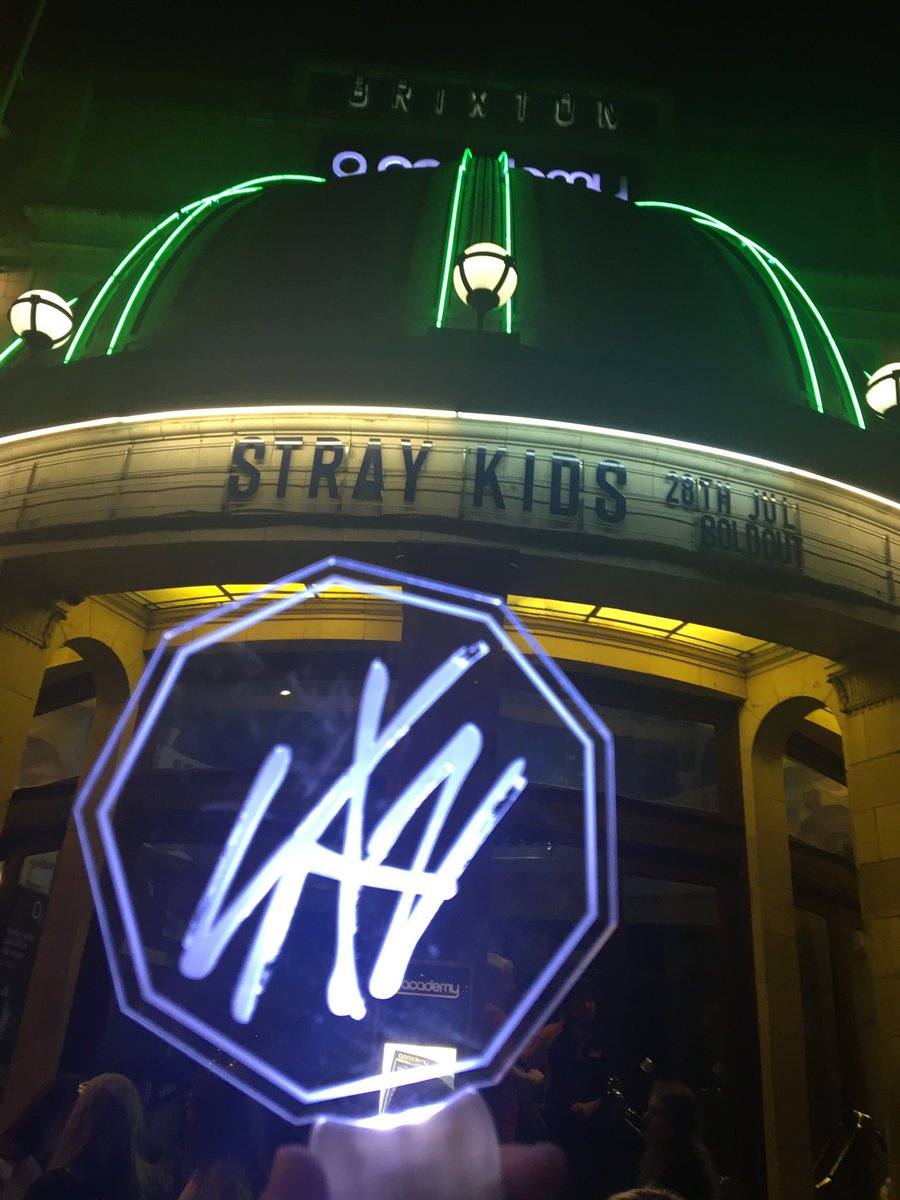 stray kids loops tweet media