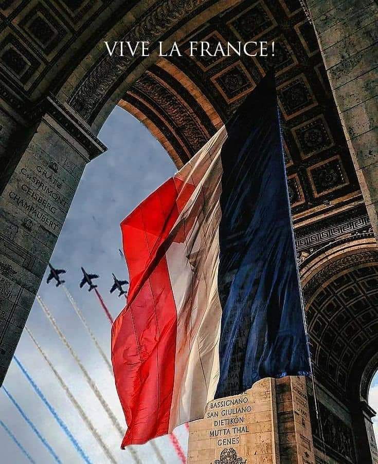 Macximus59's tweet photo. Bonjour les loulous 🤗
Je vous souhaites un bon #14Juillet innondon #Facebook avec le drapeau #Français 🇨🇵🇨🇵
Le #14Juillet symbole de la #résistance et de l'aspiration à la #liberté du peuple #Français
-Jean Moulin-
La #France toujours #Debout jamais à #Genoux 🇨🇵🇨🇵🇨🇵 https://t.co/f3fyZXdYUW