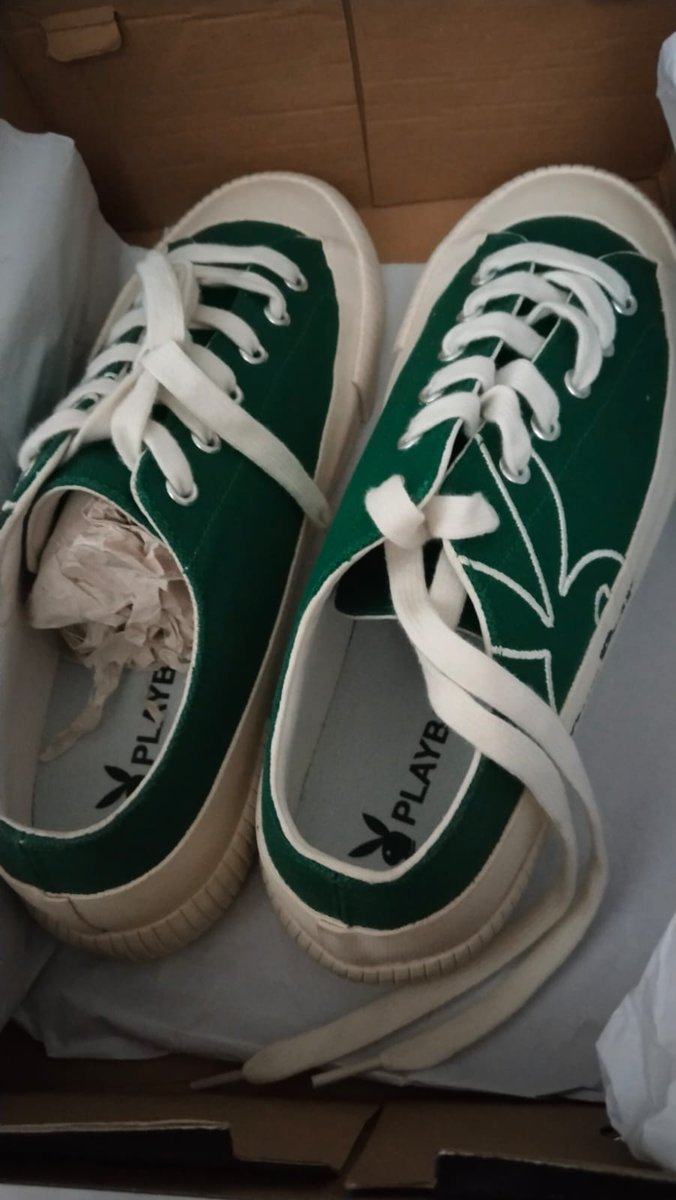 bakedwell_'s tweet photo. WTS | WANT TO SELL | ORI &amp; NEW | SEPATU

PLAYBOY TIMOTHY IN GREEN
no minus
uk: 42 
idr: 450k
#zonauang #wts #sepatu #playboy #jual https://t.co/tl5nZgBZpH