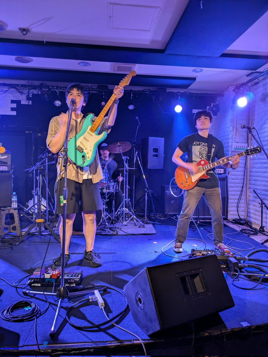 ChichiSo2013's tweet photo. 今日の #FootRockandBEERS ライヴ
『 #HELLOEXPO 』①
フリーハンドさん(19回目) https://t.co/nIlS4AmNqr
