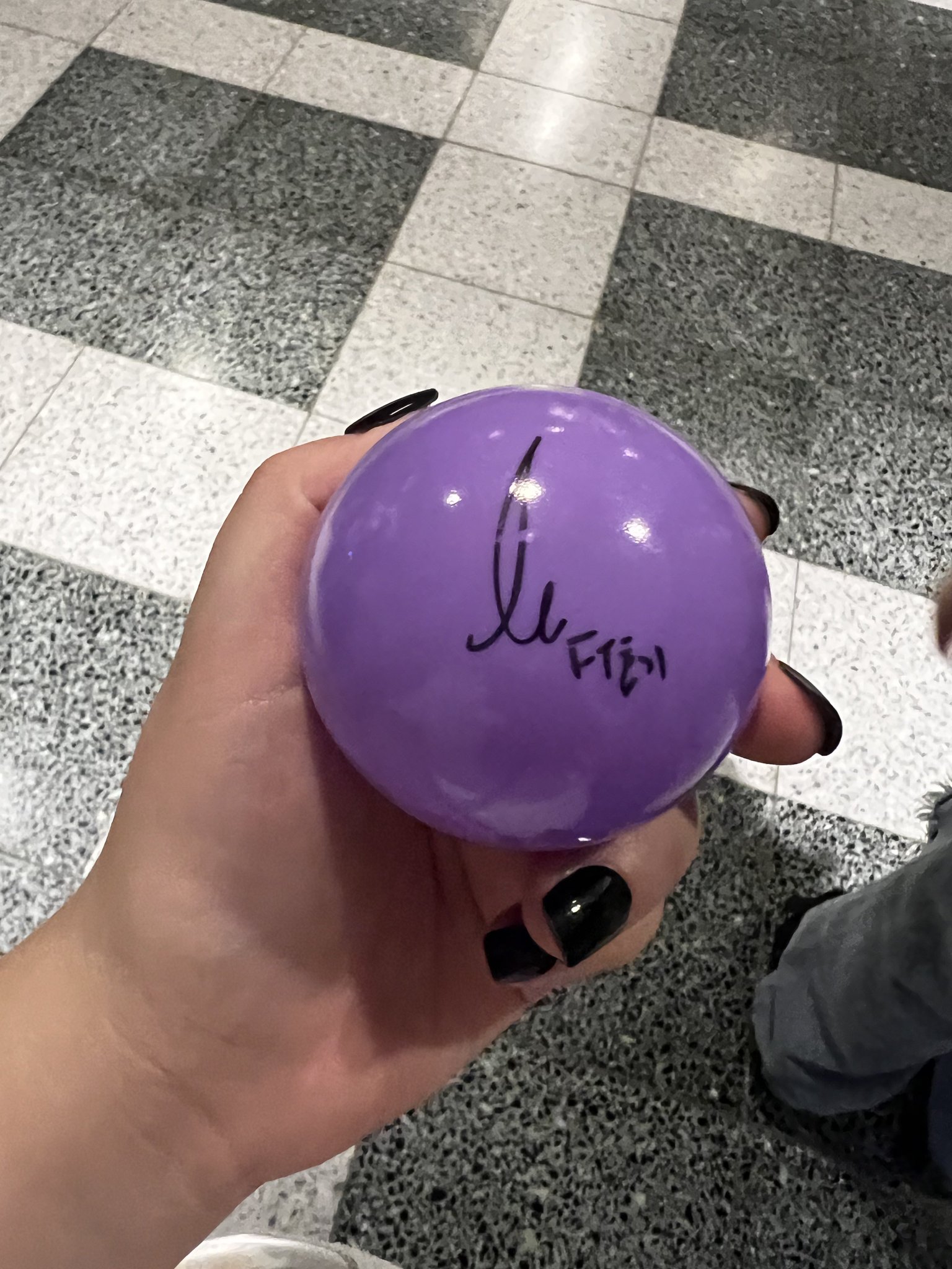 N.Flying スンヒョプ FNC BAND Kingdom サインボール N.Flying スンヒョプ FNC BAND Kingdom サインボール - メルカリ