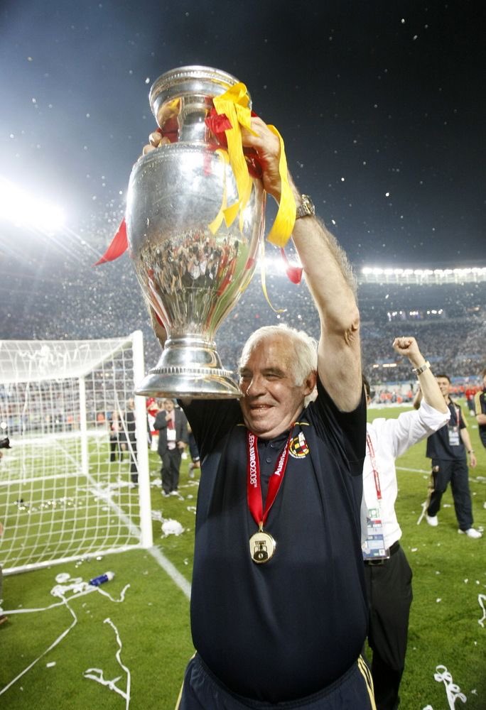 _rossobianco's tweet photo. Hoy va por usted, Don Luis. https://t.co/E0yso39H7f