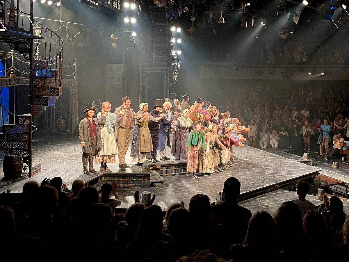 Conor Gray (@conorthegray) on Twitter photo Long overdue first visit to @ChichesterFT last night and was reminded that #Oliver is full of 𝙖𝙗𝙨𝙤𝙡𝙪𝙩𝙚 𝙗𝙖𝙣𝙜𝙚𝙧𝙨. The company was brilliant all round, but have to shout out the characterful supporting performances from <a href="/Oscar_C_M_/">Oscar Conlon-Morrey</a>, <a href="/ksecombe/">katy secombe</a> and @thestematt. Long overdue first visit to @ChichesterFT last night and was reminded that #Oliver is full of 𝙖𝙗𝙨𝙤𝙡𝙪𝙩𝙚 𝙗𝙖𝙣𝙜𝙚𝙧𝙨. The company was brilliant all round, but have to shout out the characterful supporting performances from <a href="/Oscar_C_M_/">Oscar Conlon-Morrey</a>, <a href="/ksecombe/">katy secombe</a> and @thestematt.