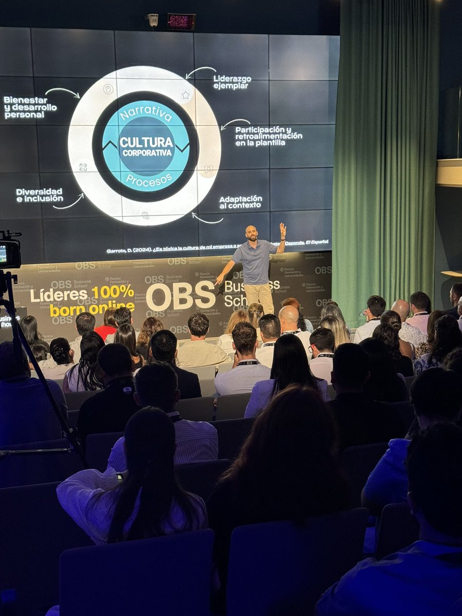 davidmespresso's tweet photo. Ayer tuve el honor de participar como key speaker en el #AlumniWelcomeExperience #MovingTalentForward de @ObsSchool con mi conferencia “Claves para identificar la #Cultura de mi empresa” 🔍 🤒. Todo mi agradecimiento al equipo de organización por la invitación ☺️ 🖤🩶🤍. https://t.co/IGVh5SB3f9