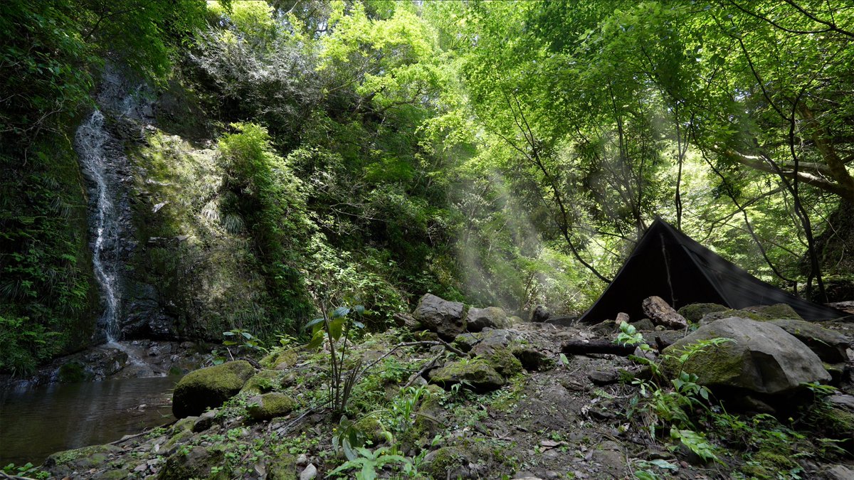 お待たせしました。
本日22：30公開です。