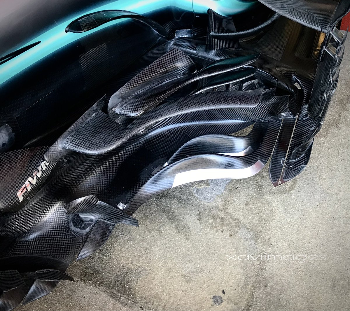 xavigazquez's tweet photo. Hi guys,, #aeroporn nostalgia, madness, hatred or passion, all this could be defined in a single word... bargeboards .
.
#xaviimages #F1photographer #F1
.
#GrainingF1Tech #F1Tech #formula1
. https://t.co/8iim4DIlXf