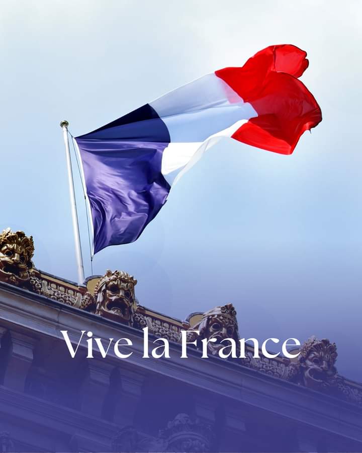 OfficielSmad's tweet photo. 🗣  Bonne fête nationale 14 juillet.

#France14juillet🇫🇷🇫🇷 https://t.co/dQXIzCjT5j