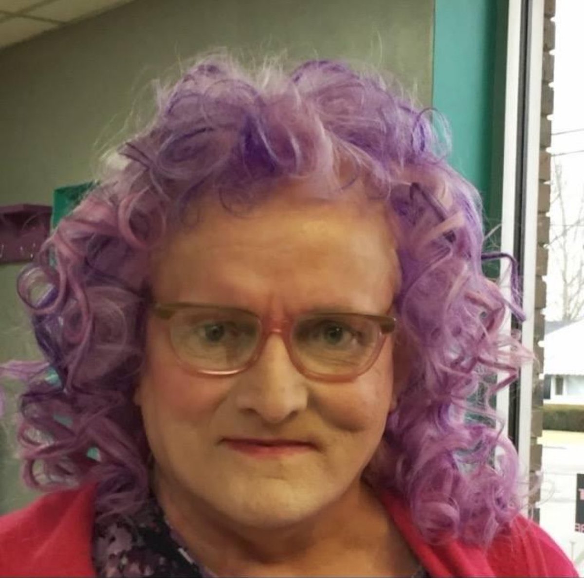 MxLydiaBynn's tweet photo. Look me in the eye and tell me I’m not all #Woman
As a Life Model I can be my true self #FarRightBigotry has no place telling me otherwise 🏳️⚧️ #TransRightsAreHumanRights #NonbinaryRising https://t.co/zRHeHznrI6