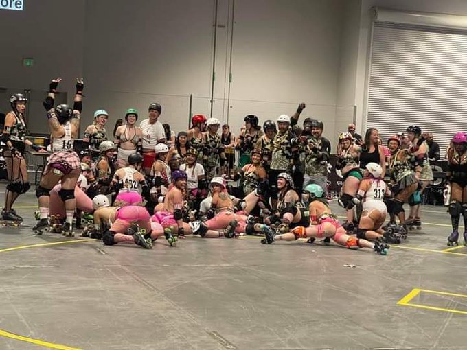 Strippers v. Tippers at @RollerCon https://t.co/AwLu4FLWj1<a class="tags" target="_blank" title="On Twitter" href="/?out=eyJ0eXAiOiJKV1QiLCJhbGciOiJIUzUxMiJ9.eyJpYXQiOjE3MjIxOTQyMjEsImlzcyI6InR3cG9ybnN0YXJzLmNvbSIsIm5iZiI6MTcyMjE5NDIyMSwiZXhwIjoxNzUzNzMwMjIxLCJyZWRpcmVjdF91cmwiOiJodHRwczovL3R3aXR0ZXIuY29tL1JvbGxlckNvbiJ9._nNyKc0OKNj8CzkvYdrIvk3-hsbxOUdz9UoWm-jf_KBmajFcvAnVrlN3ovTArOPrkeAFvykuLWNfRG_FnfS8mg">@RollerCon</a><a href="/tag/pdx"class="tags"><span>#pdx</span></a>