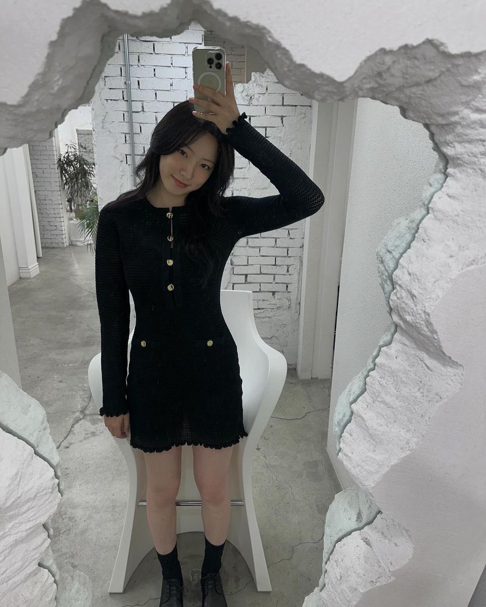 로 tweet media