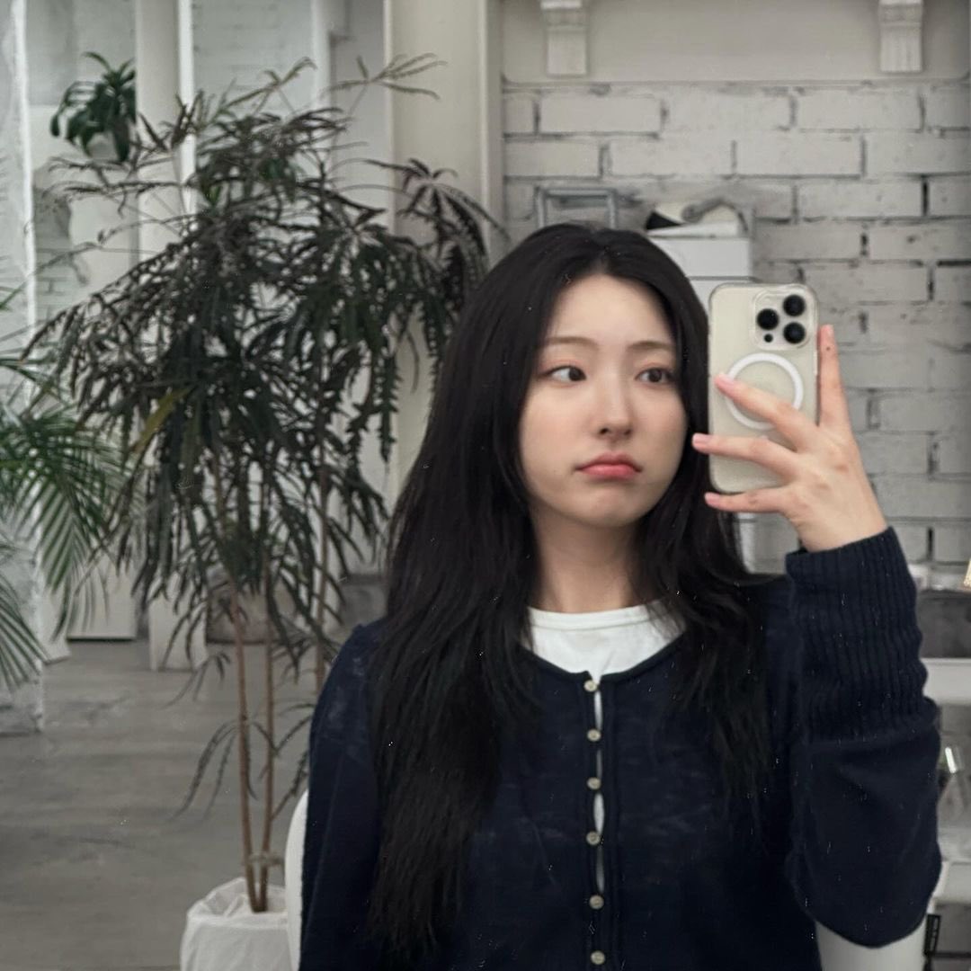 로 tweet media