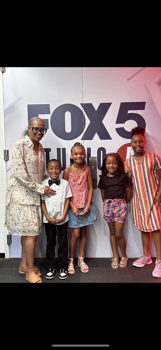 Collins_NBCT's tweet photo. Thank you @fox5dc for featuring our #PantherPower morning show during the LION Lunch Hour 🐾 @Panorama_ES_ @Patrici44782991 @Area1PGCPS @pgcps @MillardHouseII @Title1_PGCPS https://t.co/ZbV39yagkh
