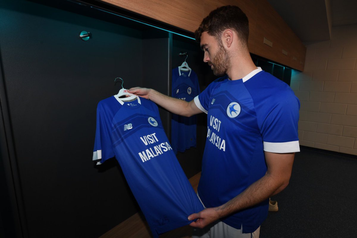 Calum Chambers tweet media