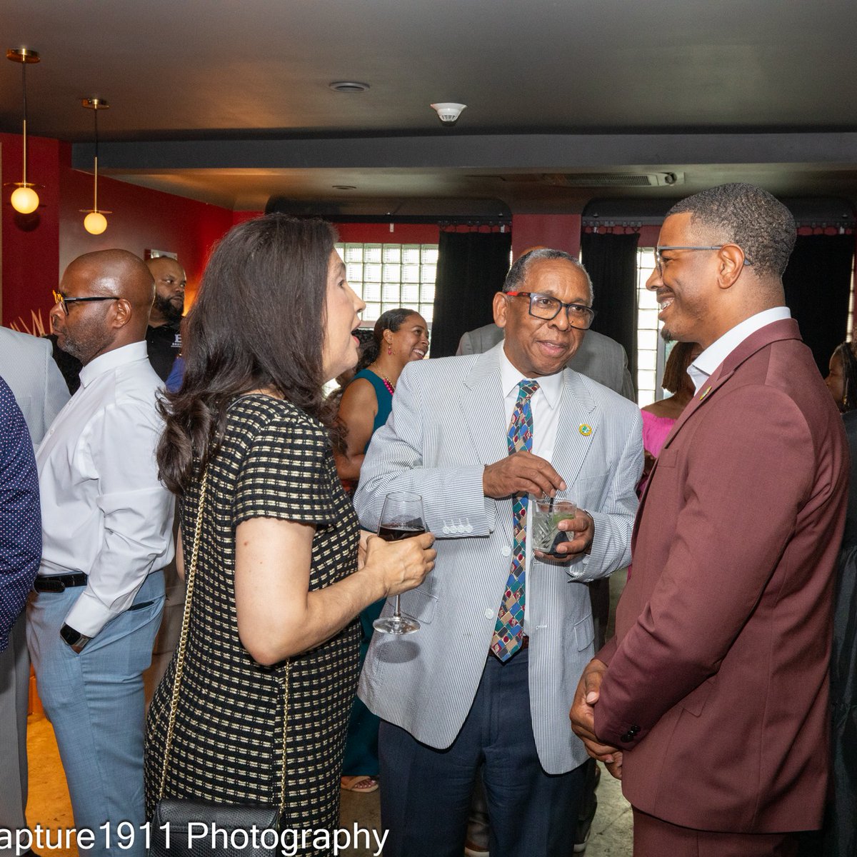 TheAscendCo's tweet photo. It was an honor to speak at the Agape NOLA conference last week! 🎉 The conference brought together industry leaders and peers to tackle issues like the wealth gap and sustainability. It was inspiring to hear inspiring stories and connect with dedicated individuals. Thank you! https://t.co/bjBVR4lV6D