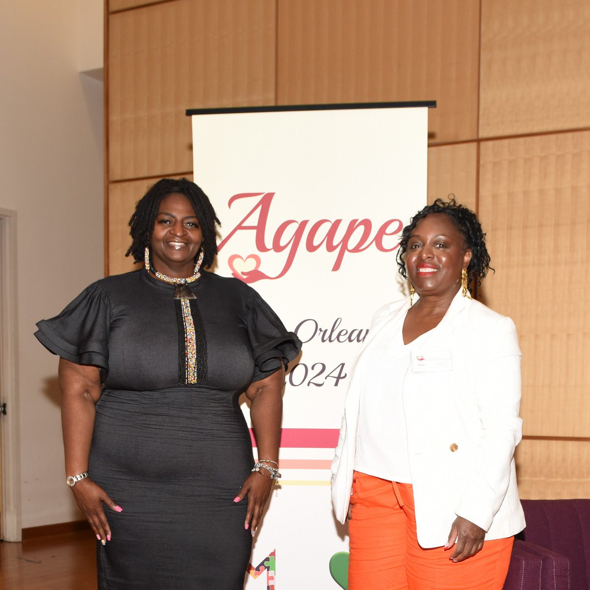 TheAscendCo's tweet photo. It was an honor to speak at the Agape NOLA conference last week! 🎉 The conference brought together industry leaders and peers to tackle issues like the wealth gap and sustainability. It was inspiring to hear inspiring stories and connect with dedicated individuals. Thank you! https://t.co/bjBVR4lV6D