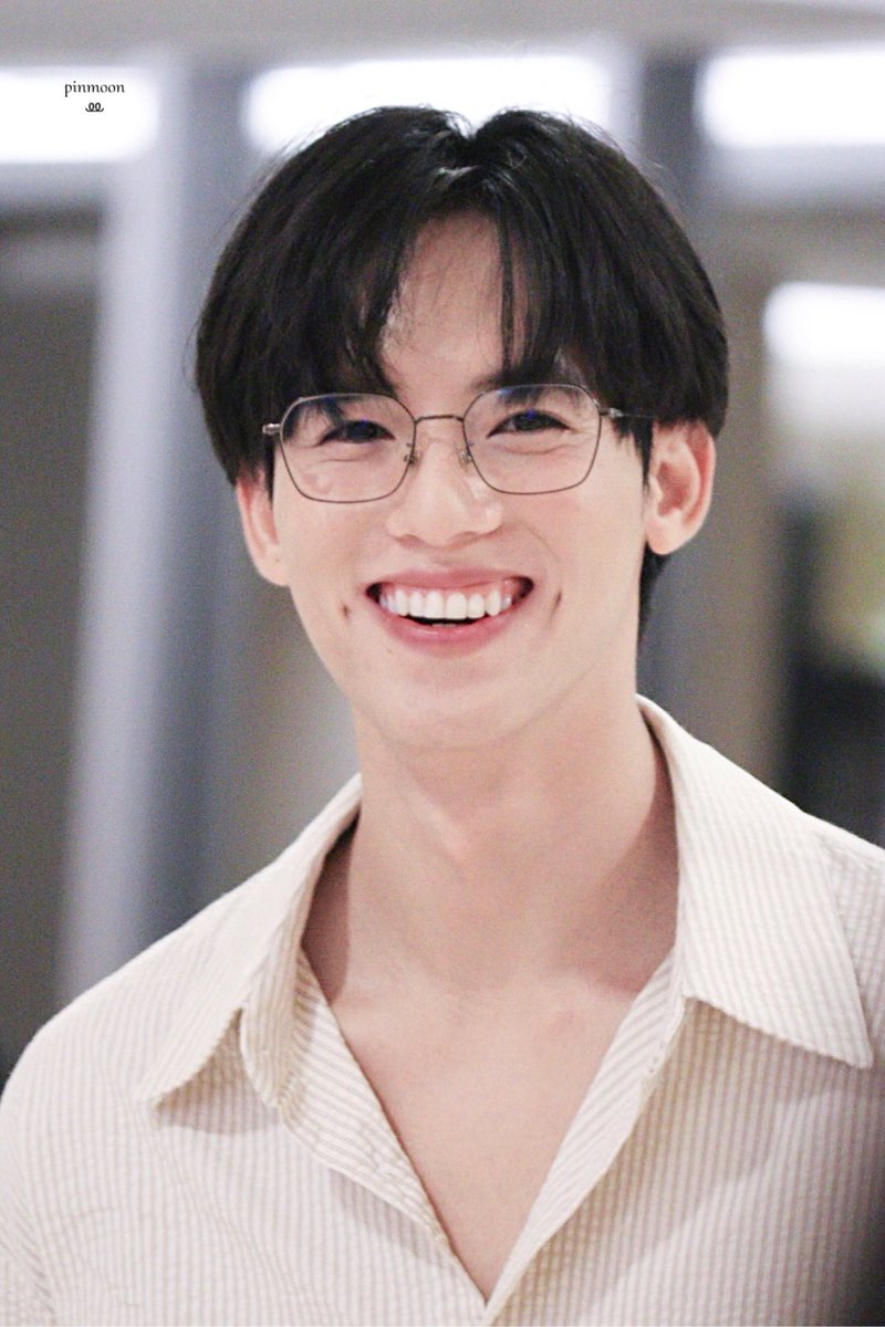 akanishijin_k's tweet photo. มุจุ๊มากกกกก ร่างแว่นคือน่ารักคู่เลยยยย 

                 ----->♡<-----
#JuniorFluke https://t.co/8MYJfz2IuW
