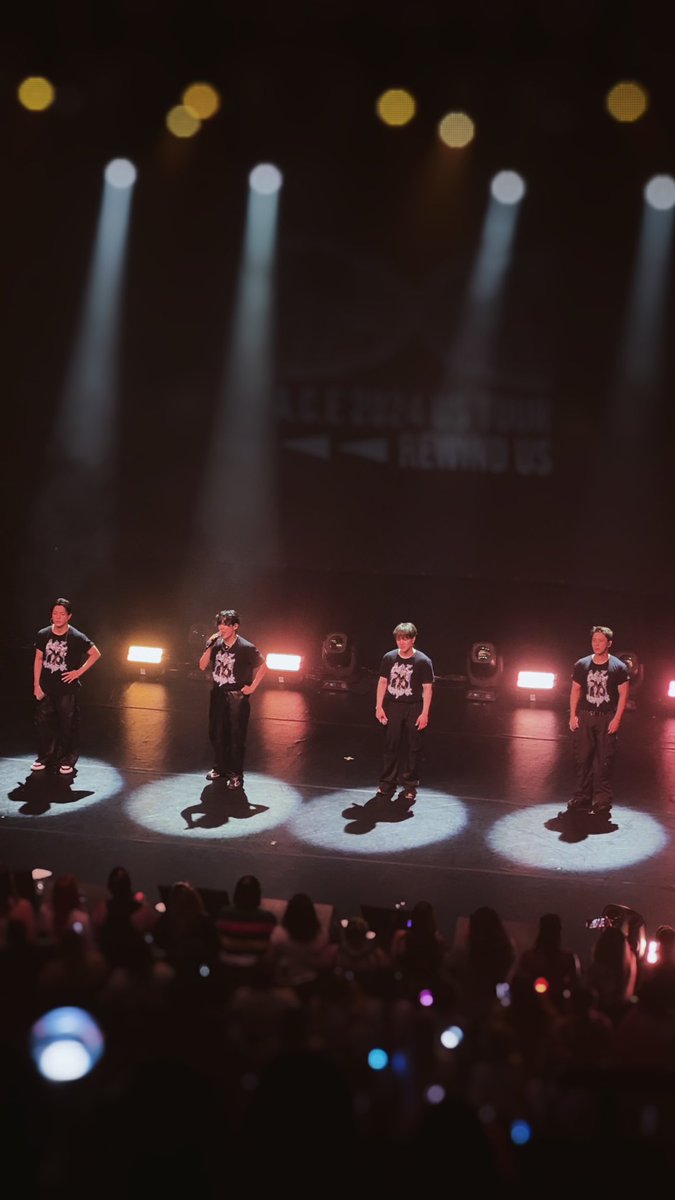 heartchuuheart's tweet photo. [07.13.2024] yesterday was so fun 🫶🏻 junhee stole the show AND my heart 🖤✨💙

heres some screenshots from the videos I got 💕 still trying to fiddle with settings

#ACE_2024USTour_REWINDUS #ACE_REWINDUS #FindMyCHOICE 
#ACE #에이스 #Rewinding_ACE #ACEInDetroit #ACEInUS https://t.co/ryuSRuvbd3