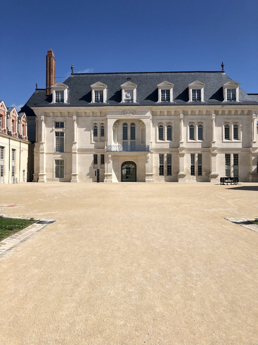 Ibra_Amirat's tweet photo. Super animation à La Cité Internationale de la langue française 🇫🇷 1/ https://t.co/yIU9keS5P0