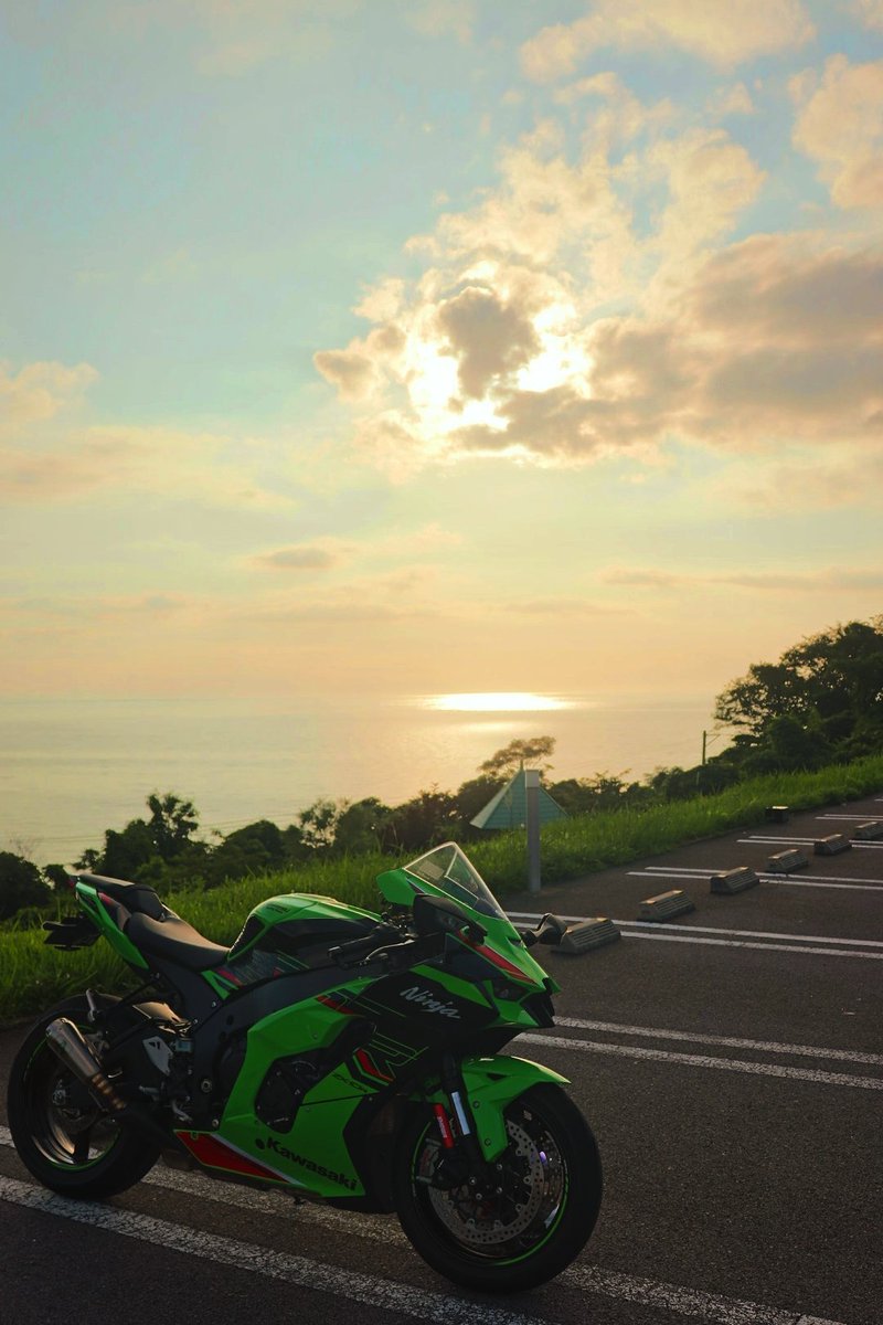 Kzt_zx10r2023's tweet photo. #バイクと海
雨続きなので過去picです
何処に行こっかなぁ🤤 https://t.co/AcsNsek6Rr