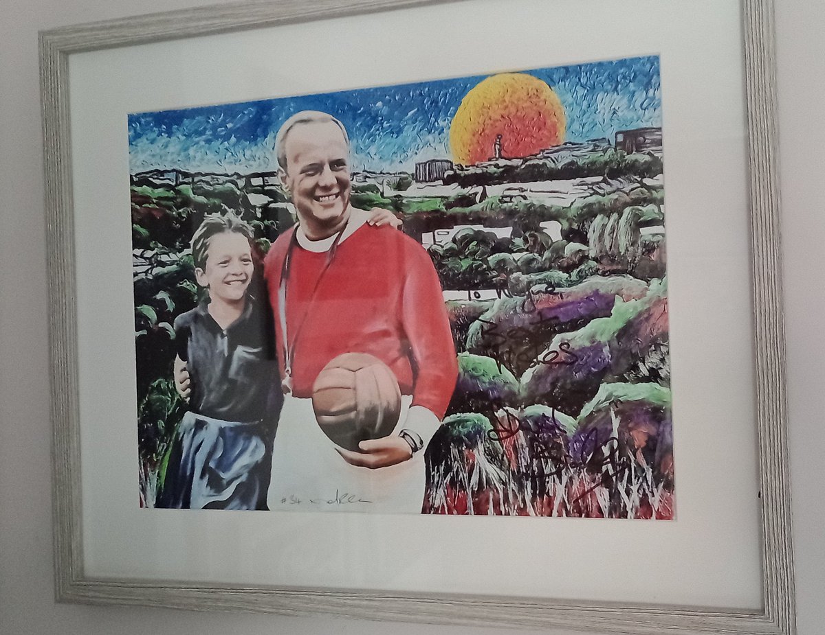 Fatbobtarn's tweet photo. Finally got around to framing and hanging the best midfield Barnsley ever had. Shame Beckham, Cole and the slightly balding Bobby Charlton are there too. love these prints and I'm grateful to have had them signed. @neil_redfearn8 @DavidDaiBradley @BarnsleyFC https://t.co/k0NzAqHa7R