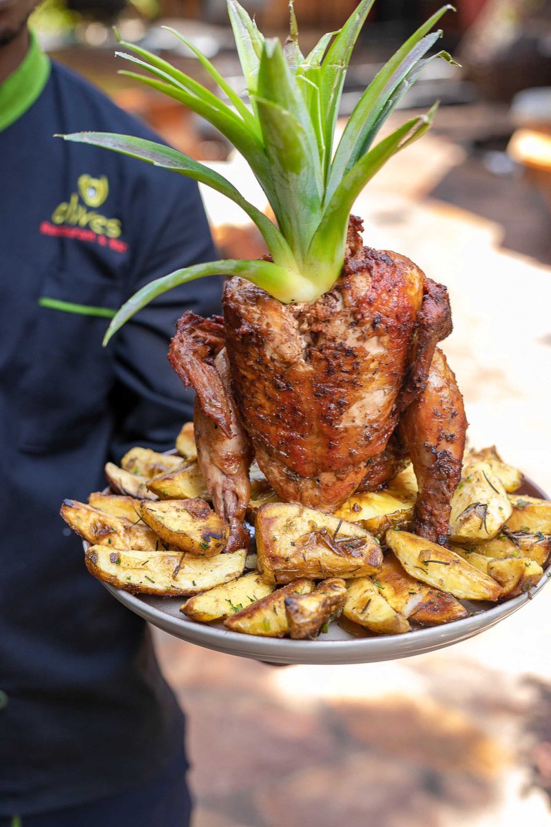Faizafabz's tweet photo. For the final day of #KlaRestaurantWeek,
These are the four menu items amongst which I’m struggling to pick one to try.
Burgers priest- Molecule
Secret grilled chicken- Olives
Teriyaki chicken- Savanna lounge
Fried chicken burger- Karveli
Each looks so promising🥹😋. https://t.co/ixprtCinhA