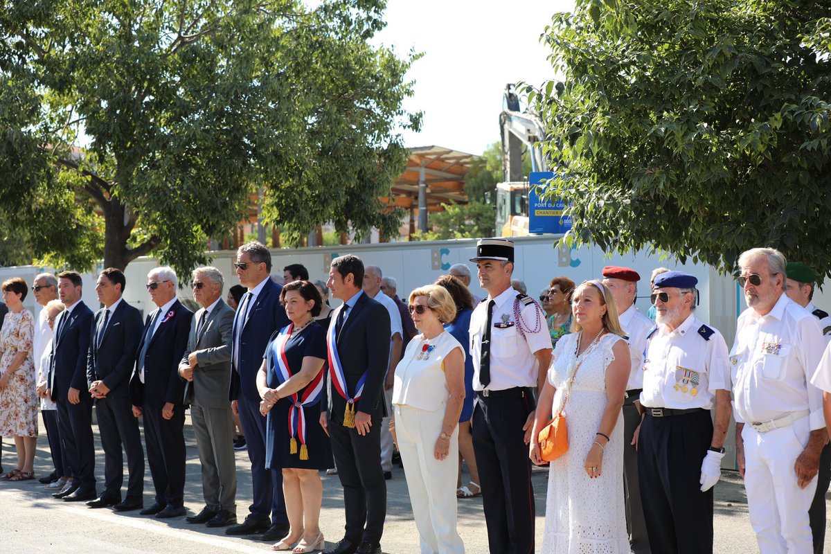 MartinAlex06's tweet photo. #CannesLaBocca #Cannes  
 #FeteNationale 🇫🇷
Cette France que nous fêtons aujourd’hui, 
qu’est- elle devenue ?
« Clamer Vive la France, c’est affirmer la foi en 
un possible effort collectif justement réparti et profitable à tous » @davidlisnard 
Nous avons besoin d’un sursaut pour que vive une France unie, forte, indépendante, prospère et libre.