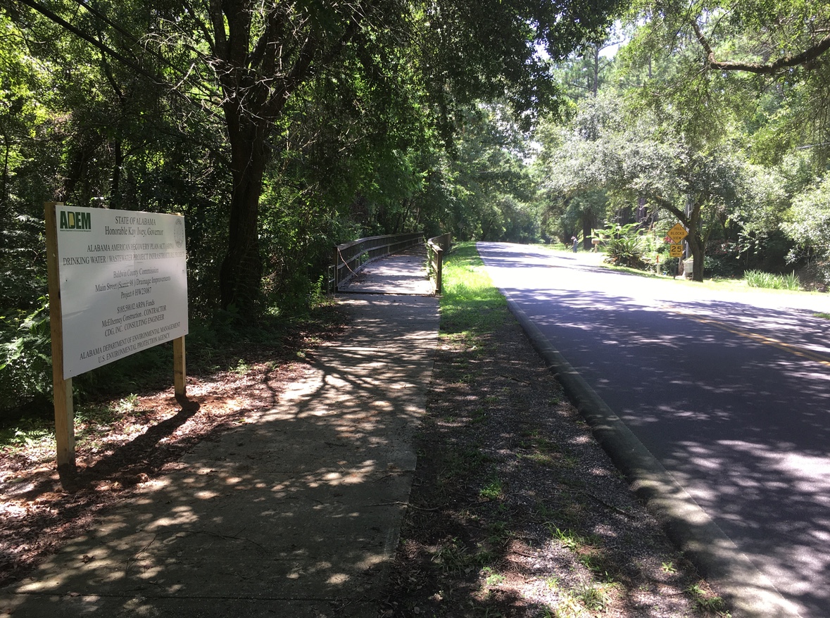 Fairhope_Times's tweet photo. TRAFFIC  ALERT: SCENIC HWY 98 IN MONTROSE TO CLOSE MONDAY for drainage work. Use  Parker Road and Gabel Street as detours for up to a month (weather  dependent).  A Baldwin County project using a ADEM/federal ARPA  grant of  $186K. #LocalNews #fairhopealabama #baldwincountyalabama #fairhopetimes