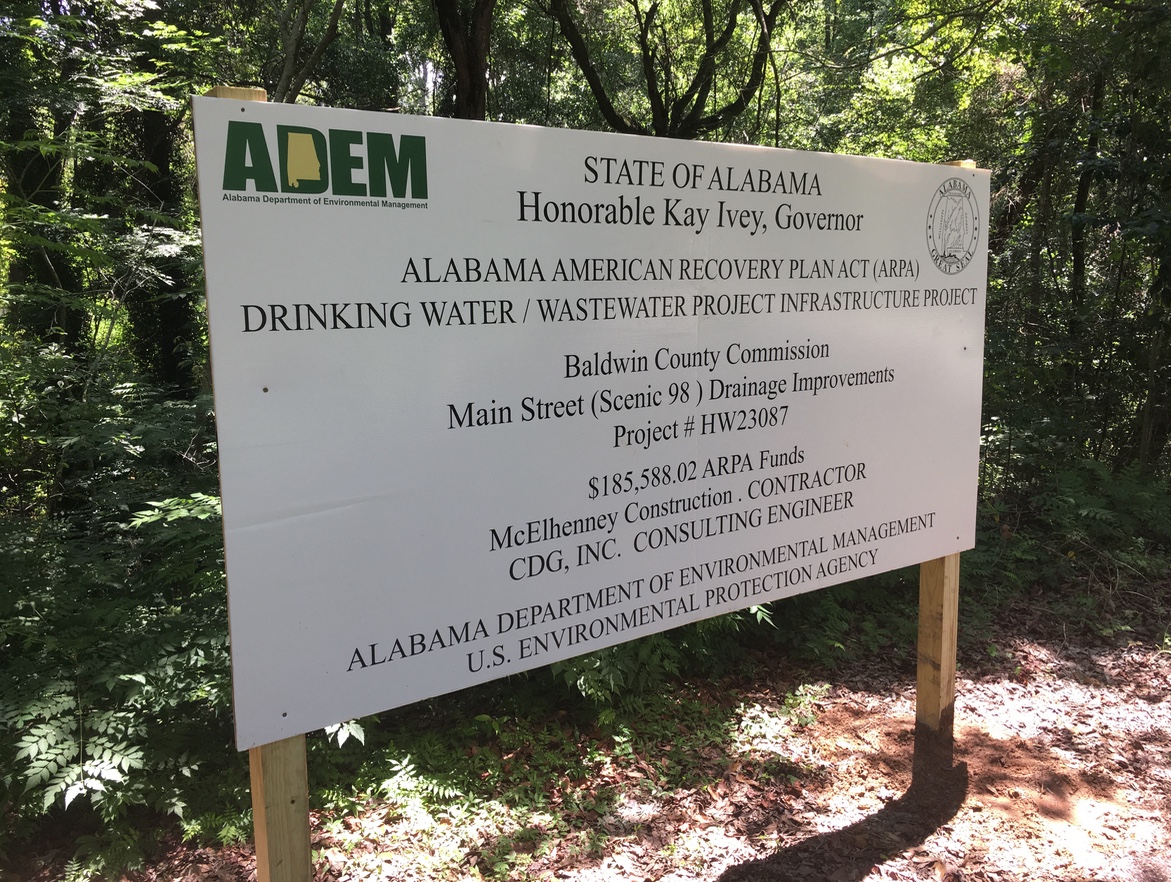 Fairhope_Times's tweet photo. TRAFFIC  ALERT: SCENIC HWY 98 IN MONTROSE TO CLOSE MONDAY for drainage work. Use  Parker Road and Gabel Street as detours for up to a month (weather  dependent).  A Baldwin County project using a ADEM/federal ARPA  grant of  $186K. #LocalNews #fairhopealabama #baldwincountyalabama #fairhopetimes